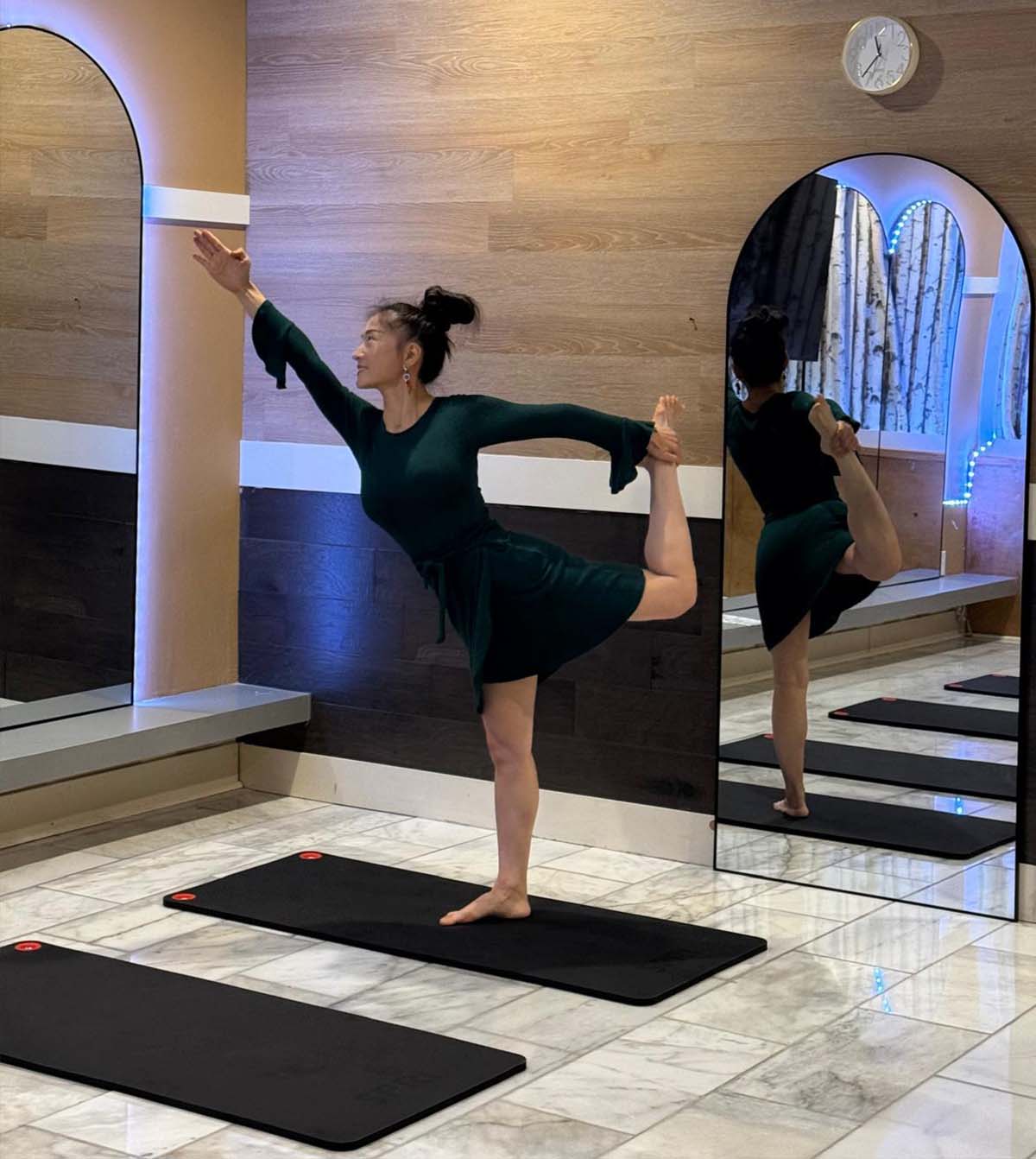 mia yoga 9